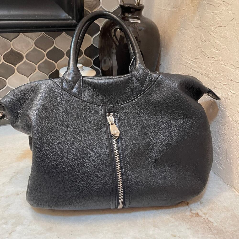 Pour la Victoire black leather satchel handbag